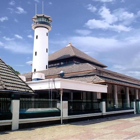Graha Teras Syariah Hotel Surabaya Kültér fotó