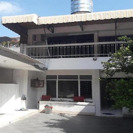 Graha Teras Syariah Hotel Surabaya Kültér fotó