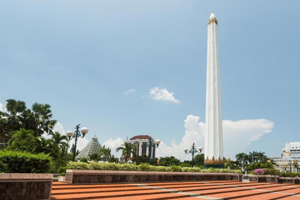 Graha Teras Syariah Hotel Surabaya Kültér fotó