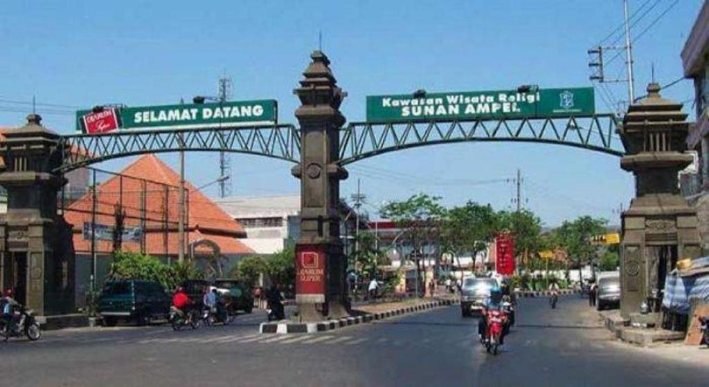 Graha Teras Syariah Hotel Surabaya Kültér fotó